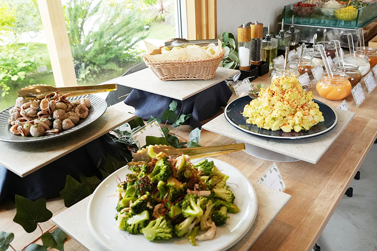 ビュッフェスタイル